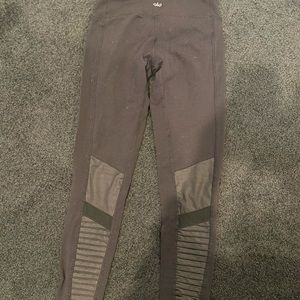 Alo Leggings